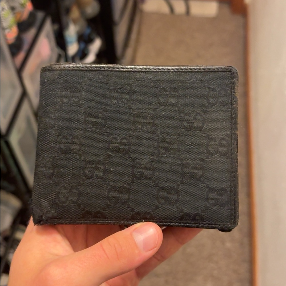 Used Bifold Gucci Wallet